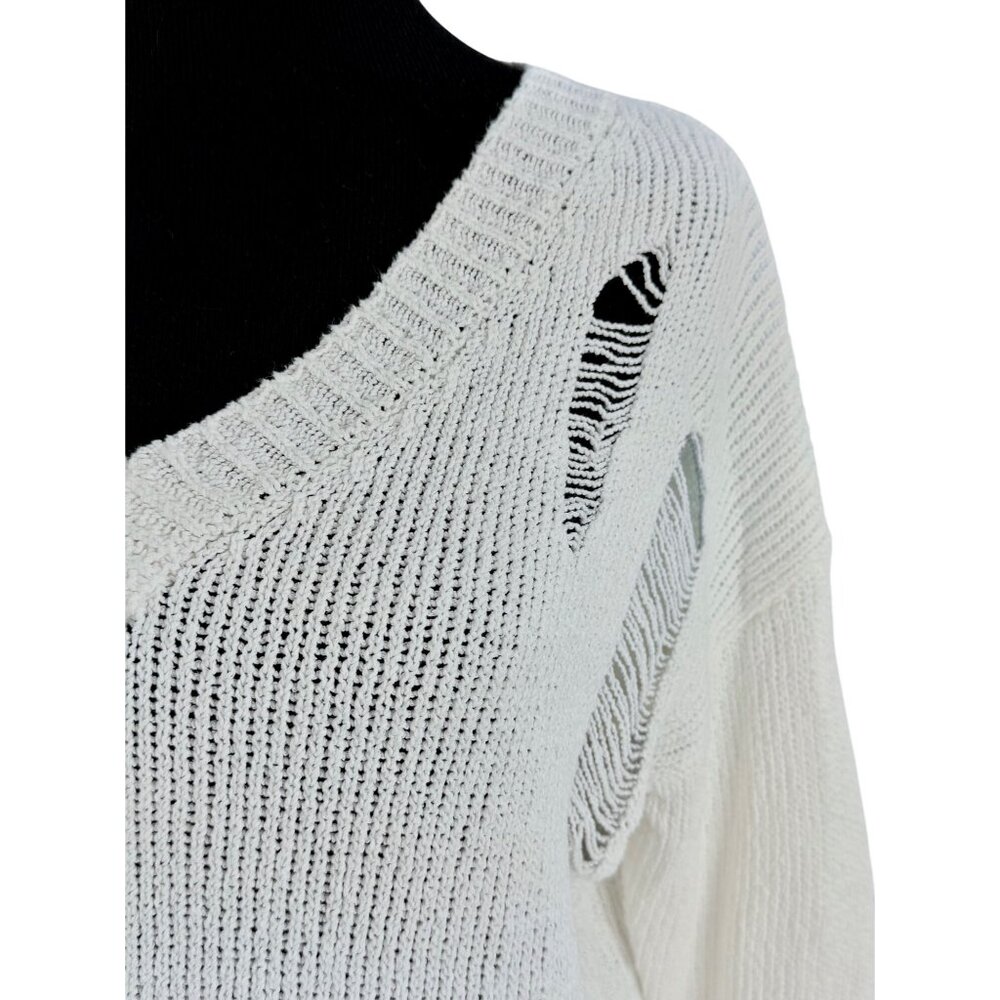 Vtg 90s Saks Fifth Avenue White Distressed V-Neck Sweater | Grunge Indie Sleaze - Picture 3 of 16